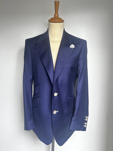 ULTRA COOL 2-PIECE ROYAL BLUE SUIT WITH WHITE CONTRAST STITCH ON LAPEL, HOLE & BUTTONS. 100% WOOL.