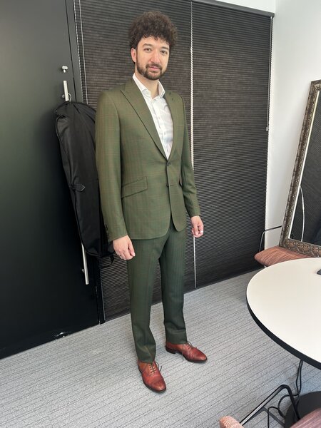 PRINCE OF WALES CHECK CHARCOAL JACKET. 100% WOOL.